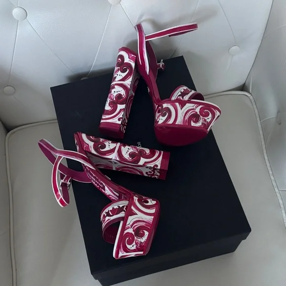 π― Authentic DOLCE &GABBANA Keira Maiolica Leather Fuchsia &White Platform Sandal - Picture 13 of 17